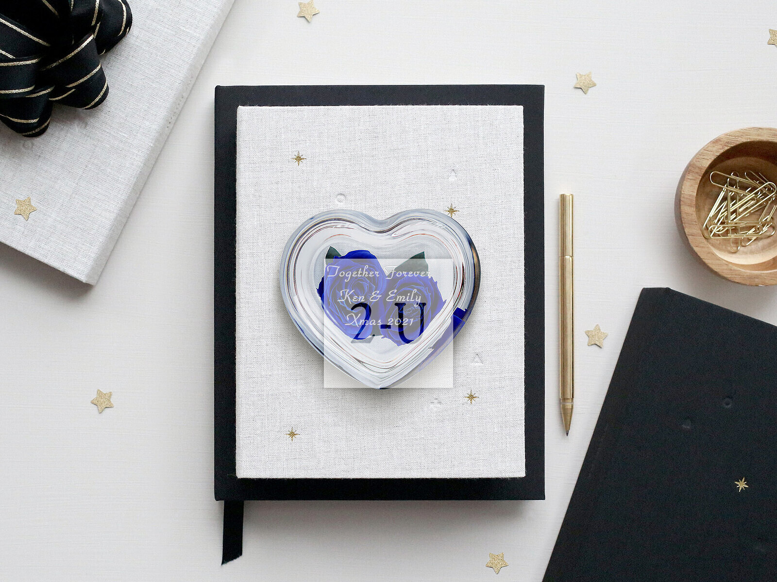 以心形见证两人真爱，诚意奉上答谢之礼。