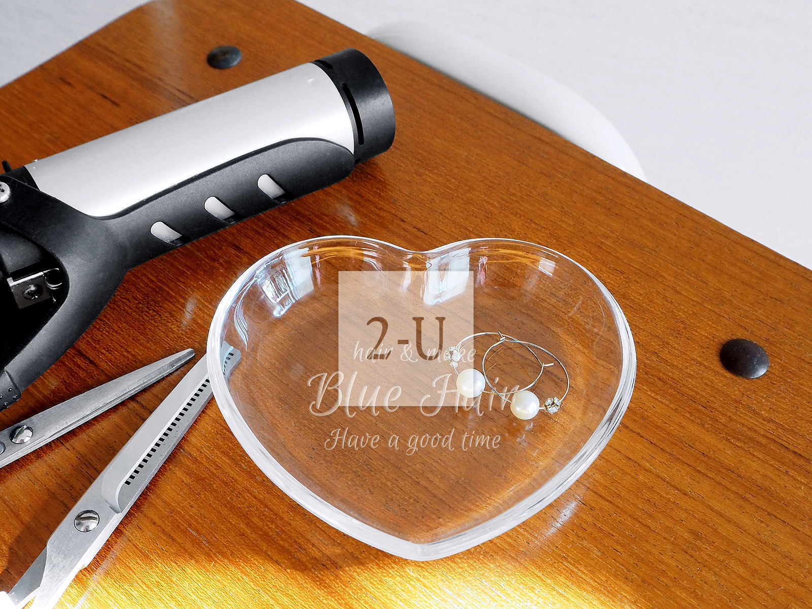 美发沙龙、美容按摩、整骨院的专属顾客饰品托盘